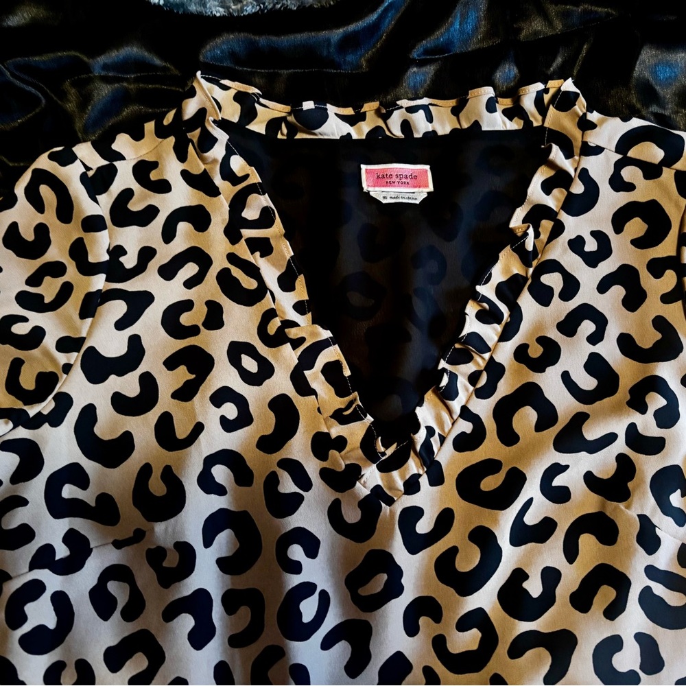 Kate Spade Tan Leopard Print long sleeve Blouse - Picture 2 of 15